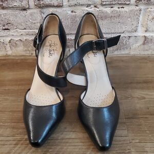 Life Stride Black Strappy Heels